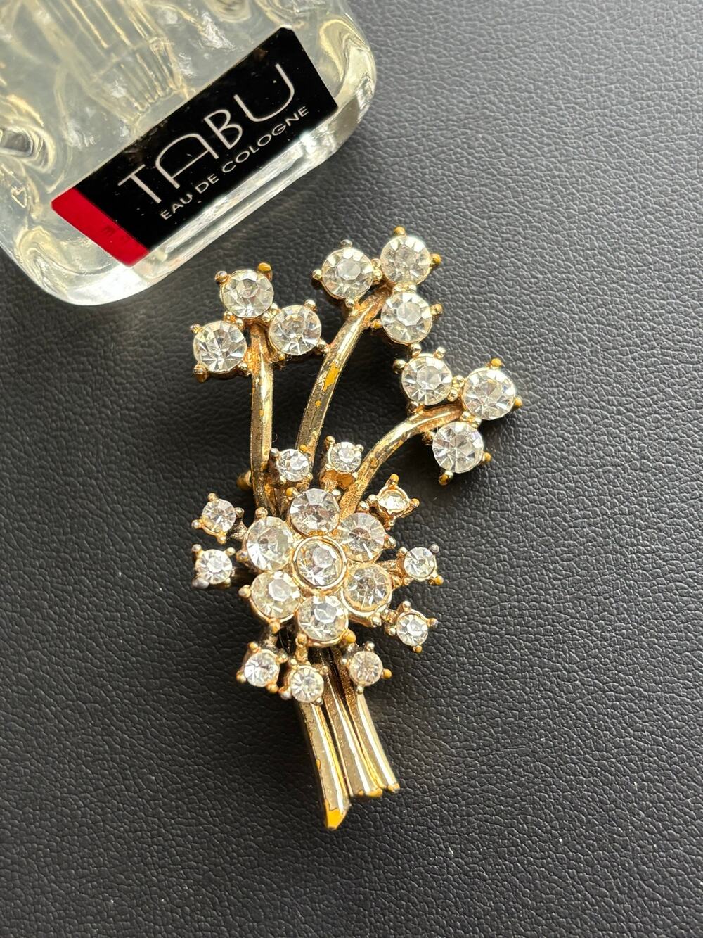 Vintage Early CORO Rhodium Plated Rhinestone Floral Bouquet Brooch